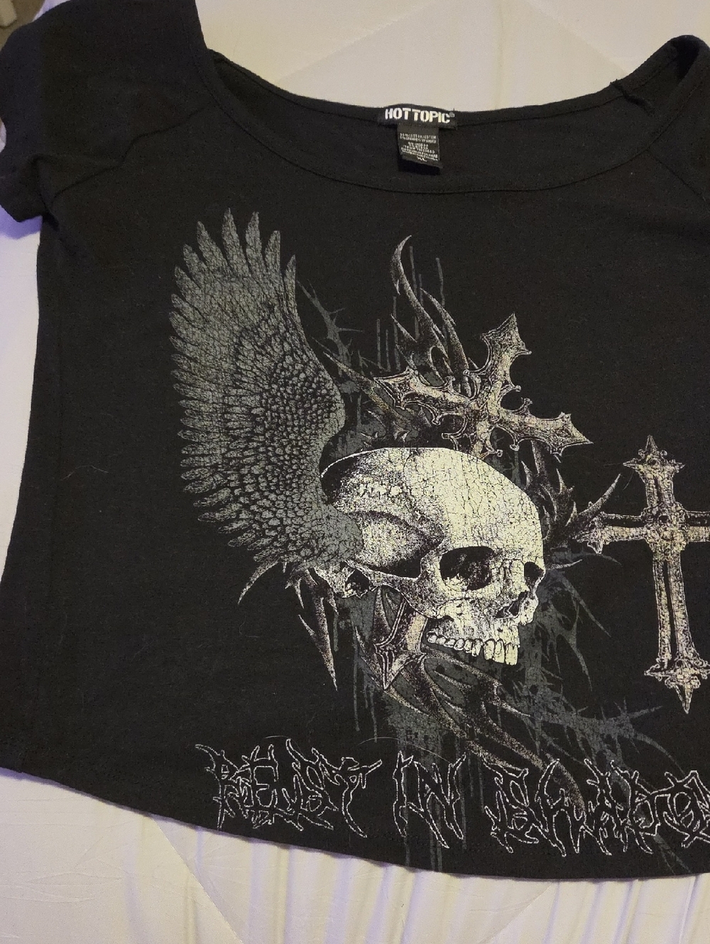 Hot Topic Black Graphic Skull Wing Crop Tee